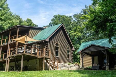 Cozy 2 Bedroom Cabin Nestled In Wooded Hideaway Monterey Exteriör bild
